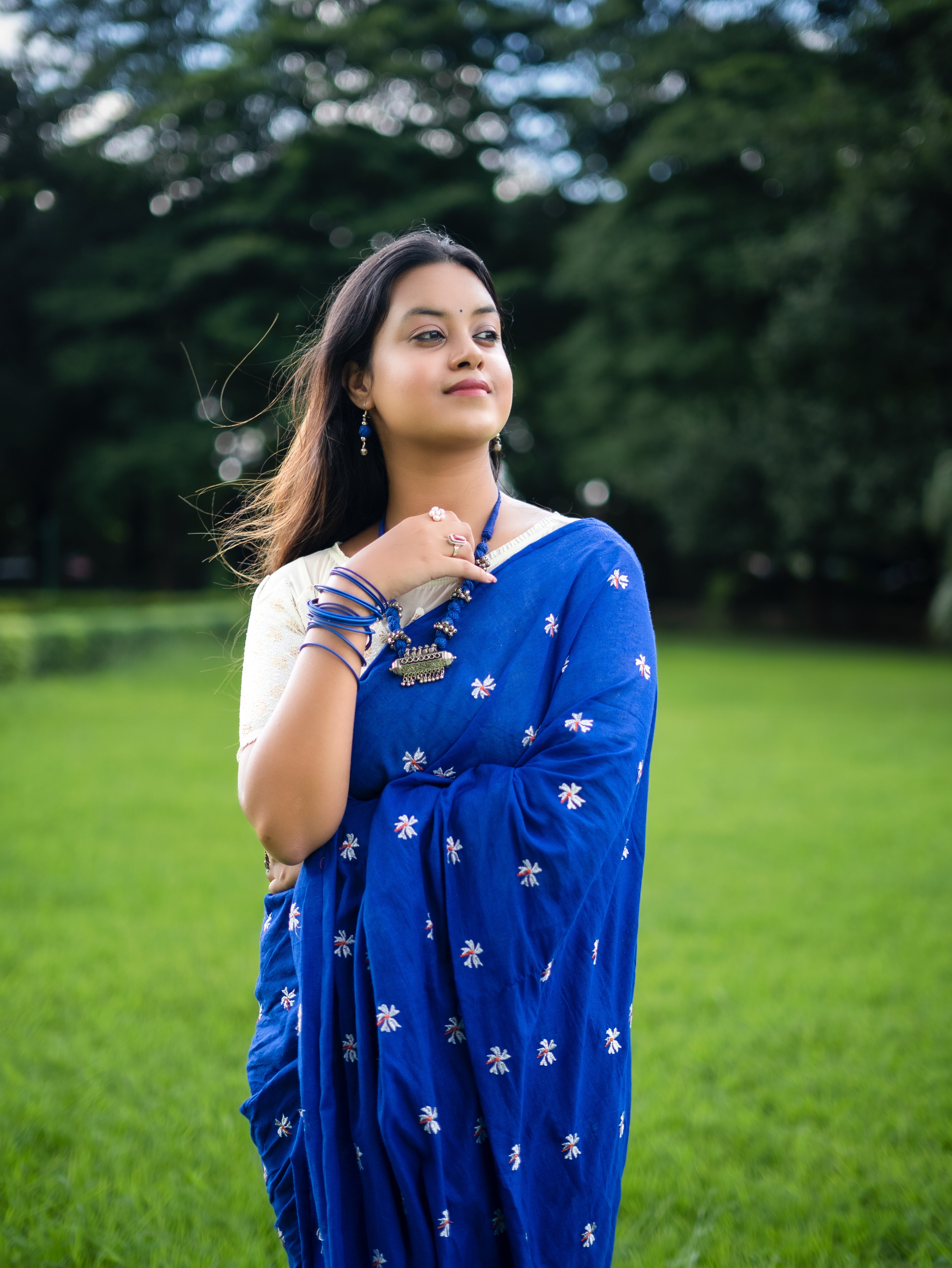 RangDhaaga Royal Blue Embroidery Cotton Saree
